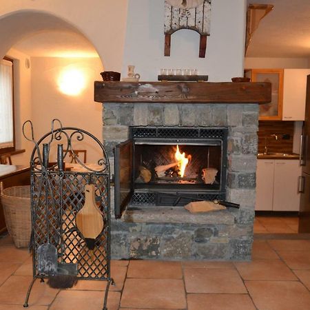 Alle Pendici Del Monte Rosa Champoluc Extérieur photo