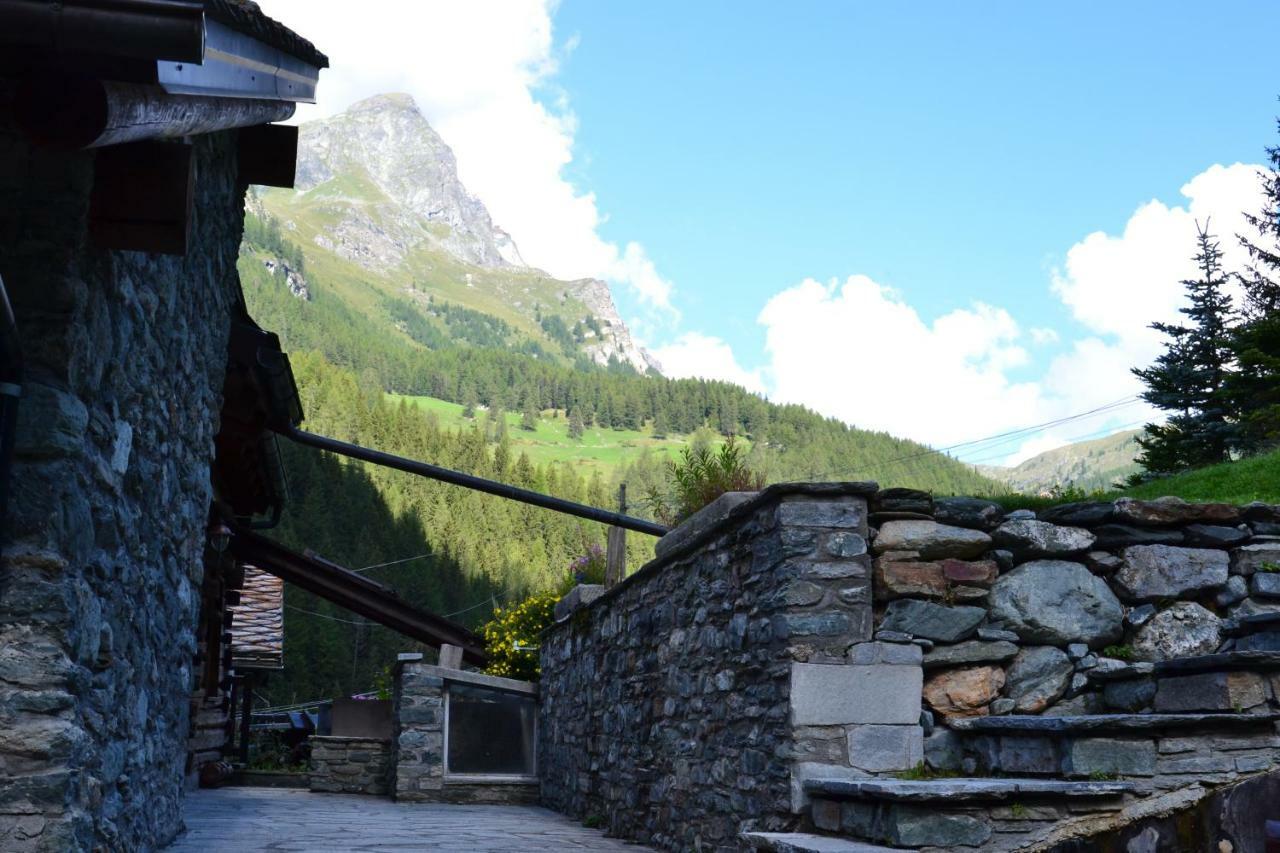 Alle Pendici Del Monte Rosa Champoluc Extérieur photo